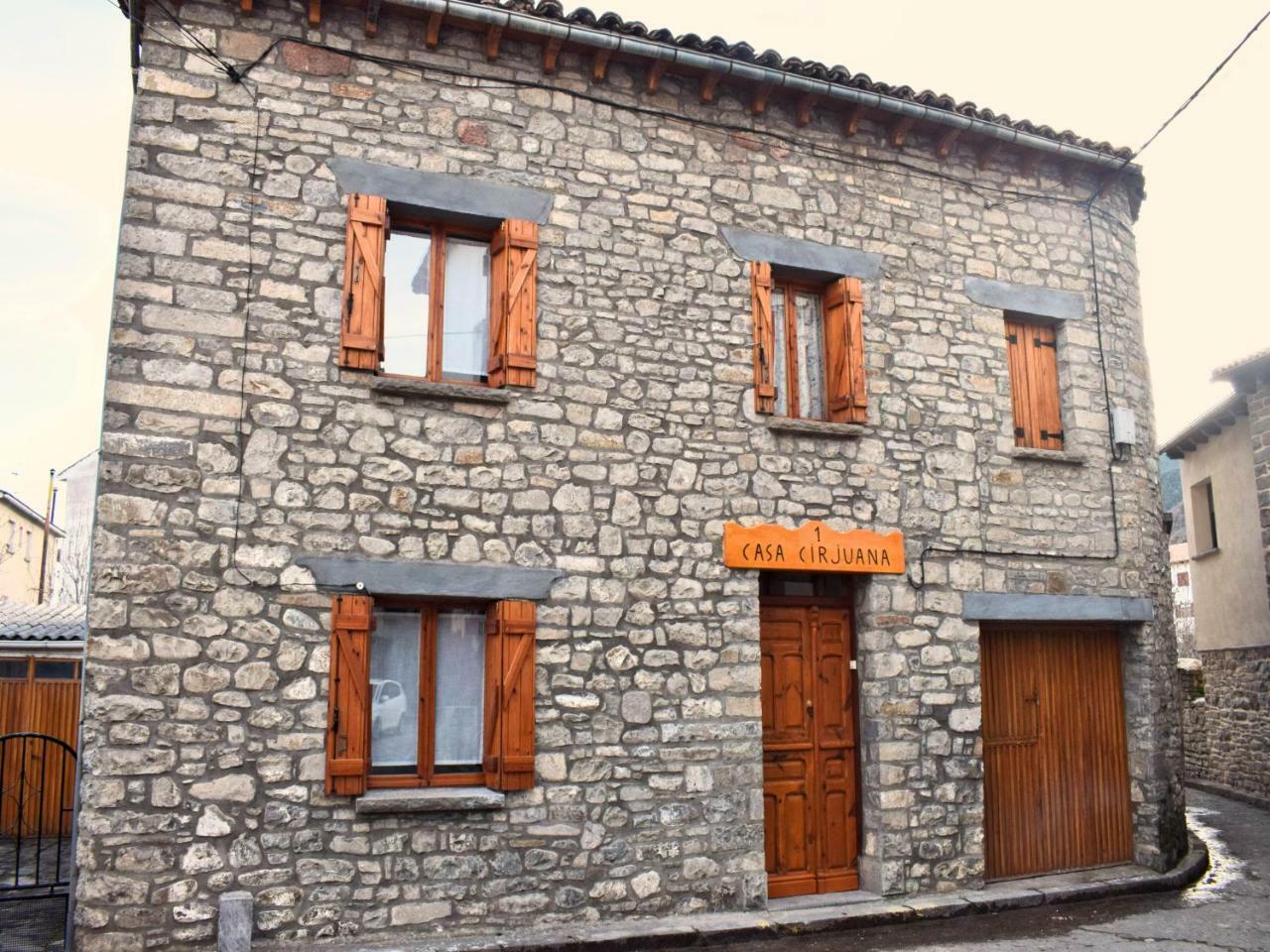Willa Cirjuana, Casa En El Centro Con Agradable Jardin Y Barbacoa By Pirineos 360 Biescas  Zewnętrze zdjęcie